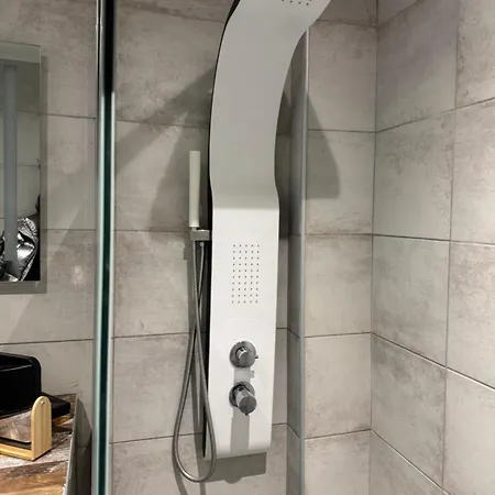 Previllage Red 7-8 Apartment